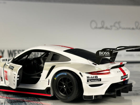 Porsche 911 RSR racing edition