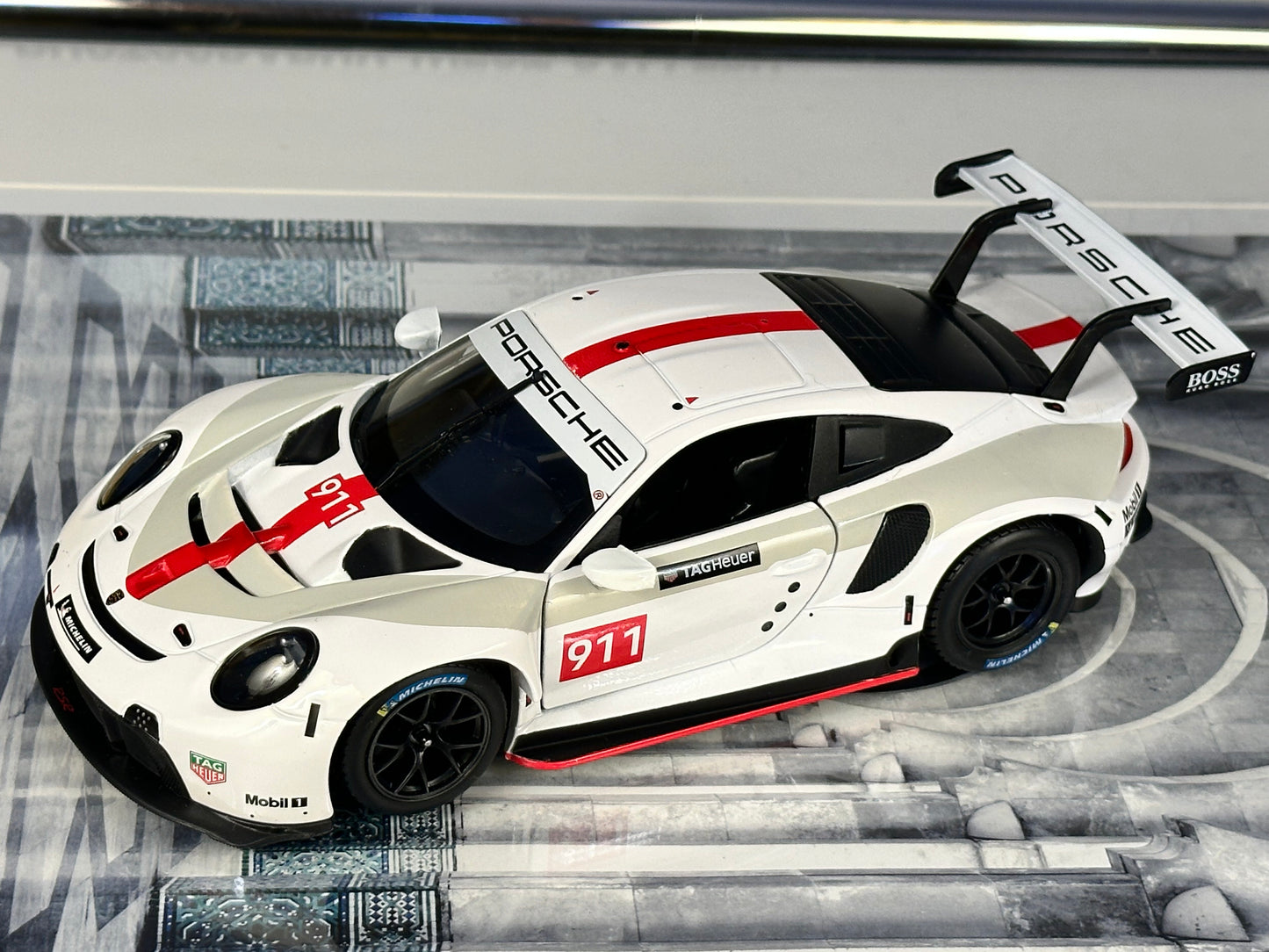 Porsche 911 RSR racing edition