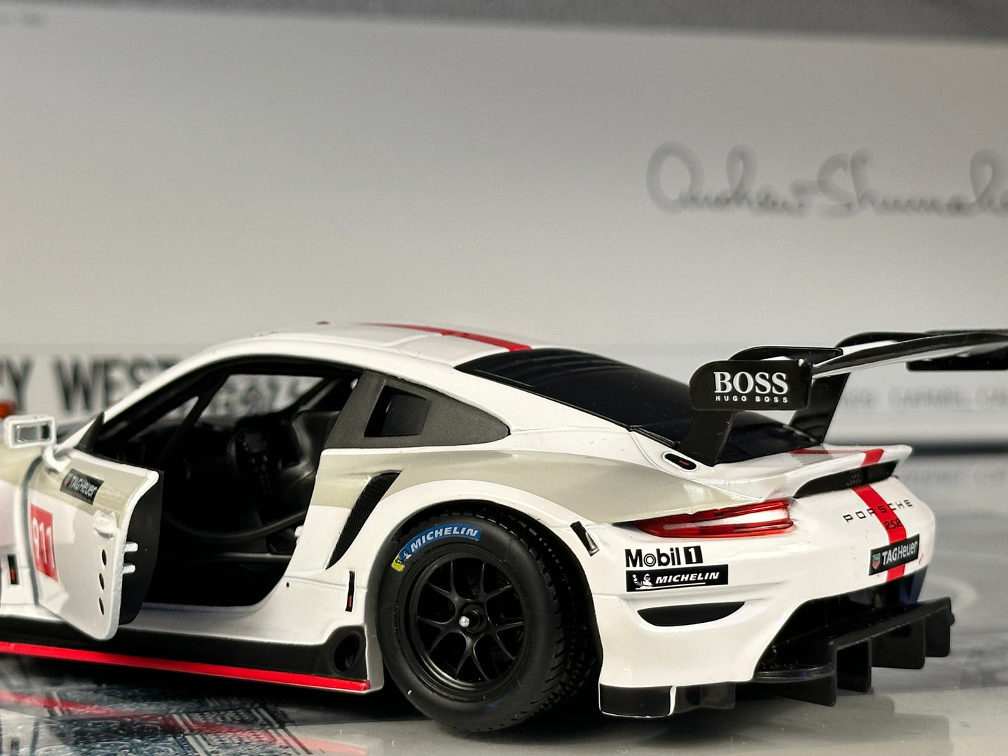 Porsche 911 RSR racing edition